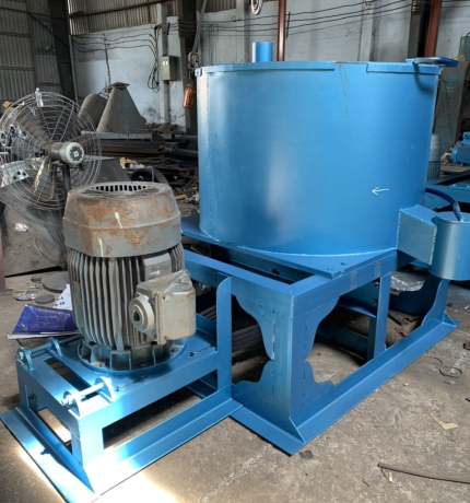 Sản xuất sản phẩm nhựa